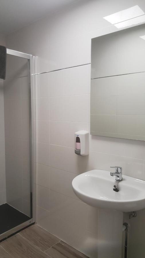 Family Room Private Bathroom