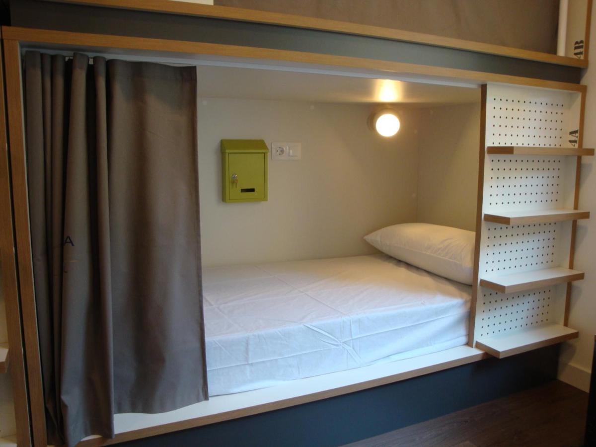 Bunk Bed 8-Mixed Dormitory Room