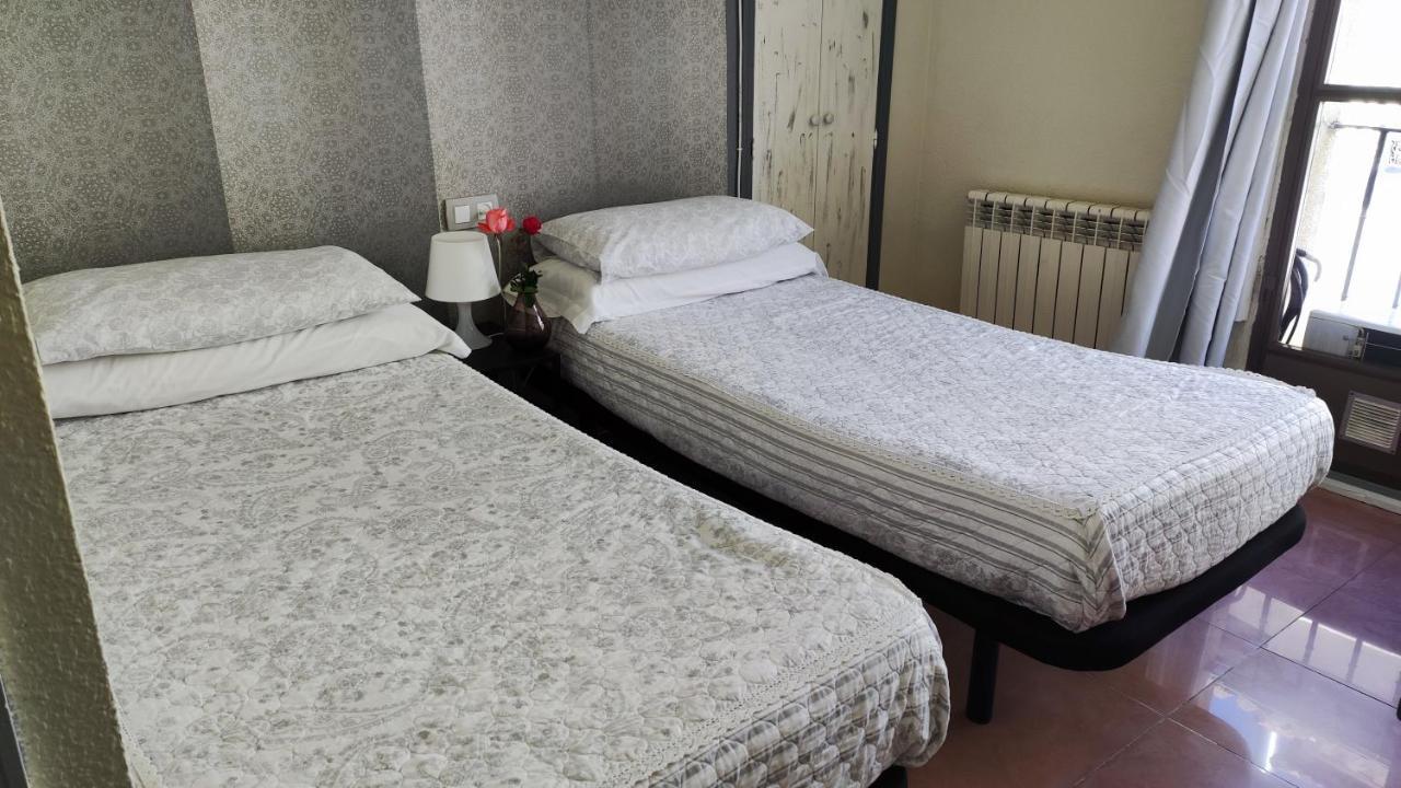 Twin Room,1159647378:JPEG