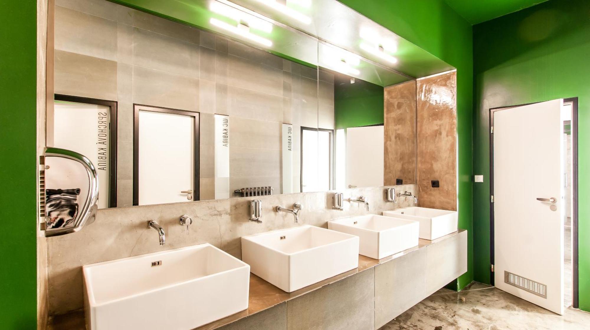 Habitación Doble con baño compartido - 2 camas