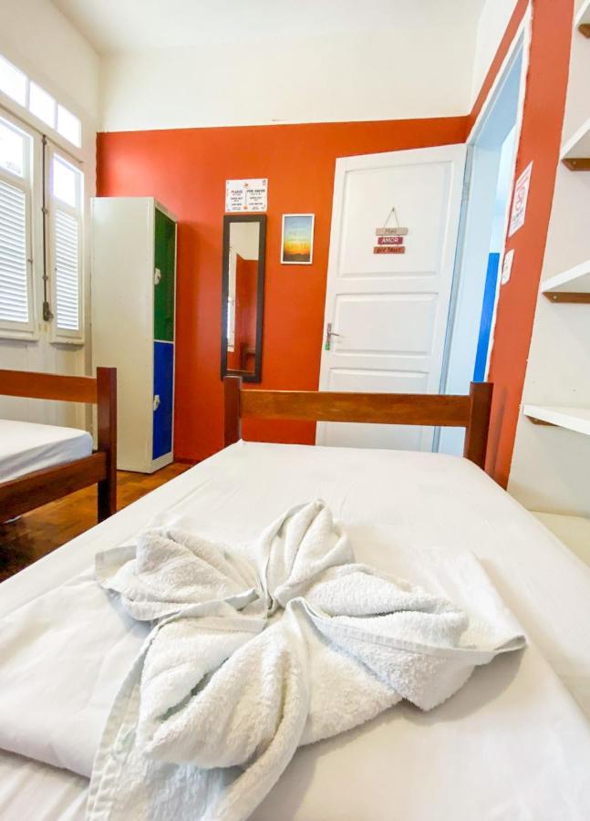 Quarto Duplo com Banheiro Compartilhado