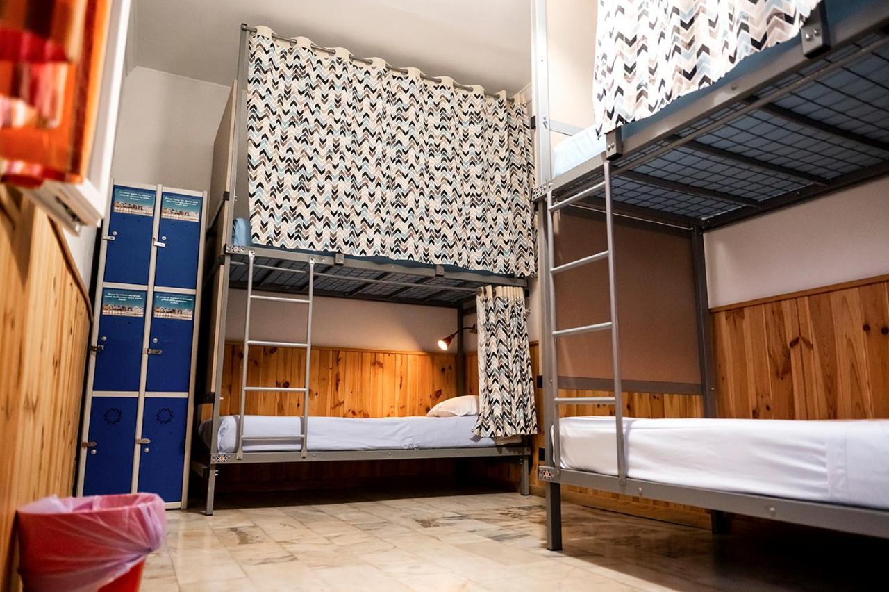 Habitación cuadrupe de uso privado doble - baño compartido
