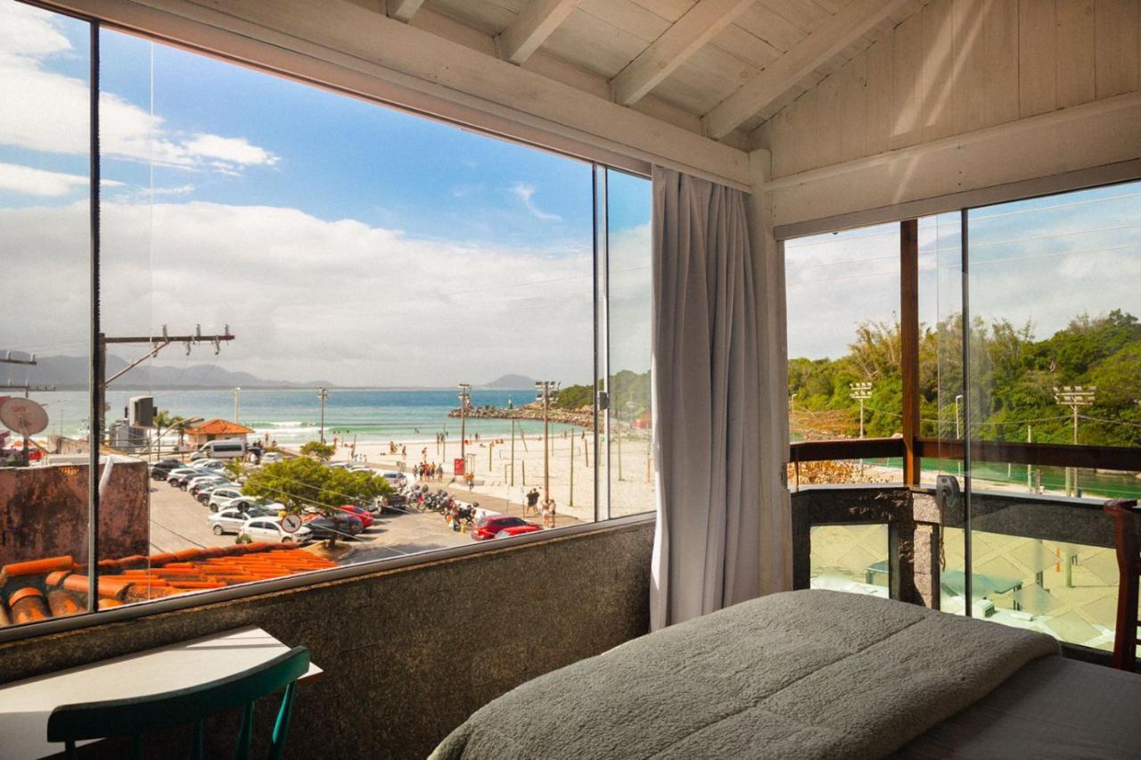 Quarto Duplo Deluxe com Varanda e Vista do Mar