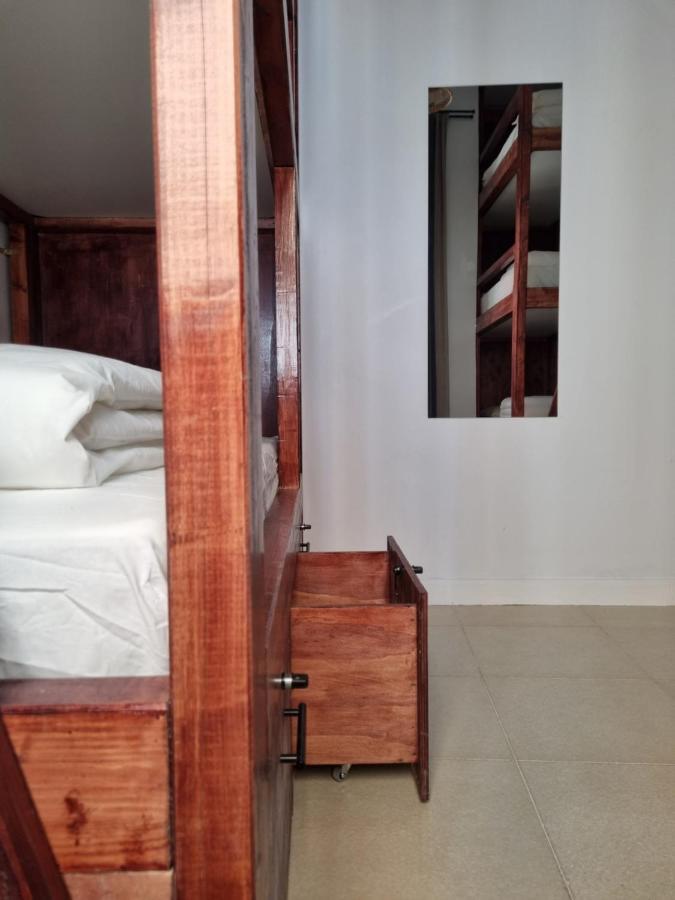 Cama en habitación compartida mixta de 6 camas