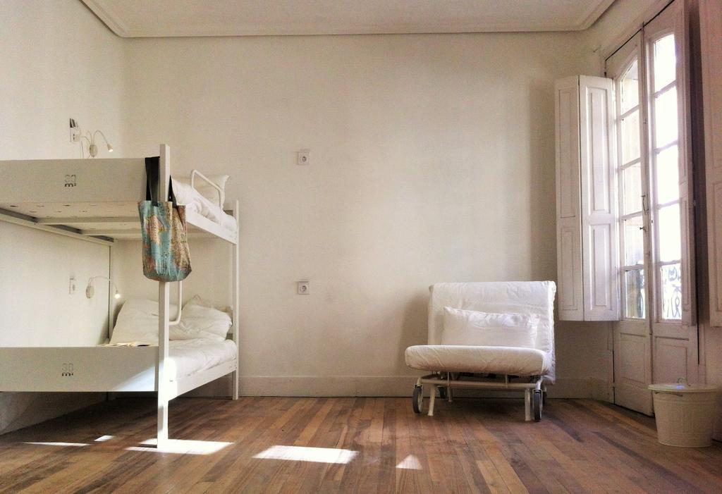 Bunk Bed Mixed Dormitory Room