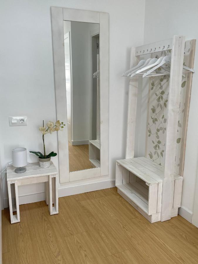 Family Room Private Bathroom