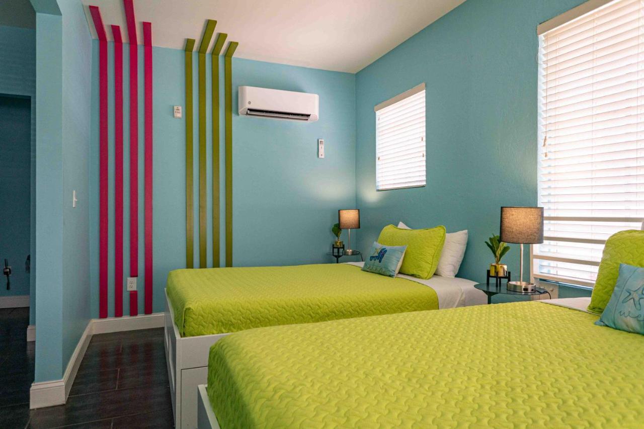 Habitación con 2 camas grandes