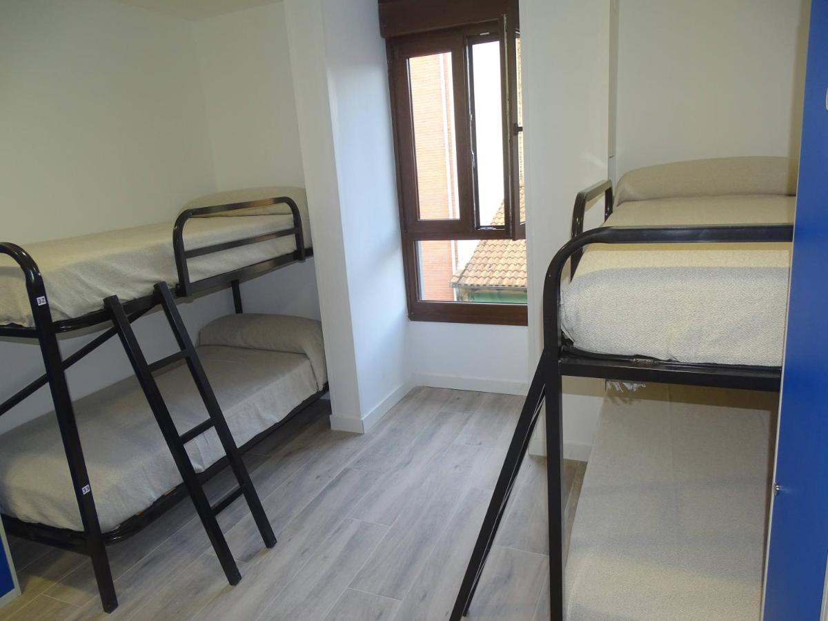 Quadruple Room Private Bathroom