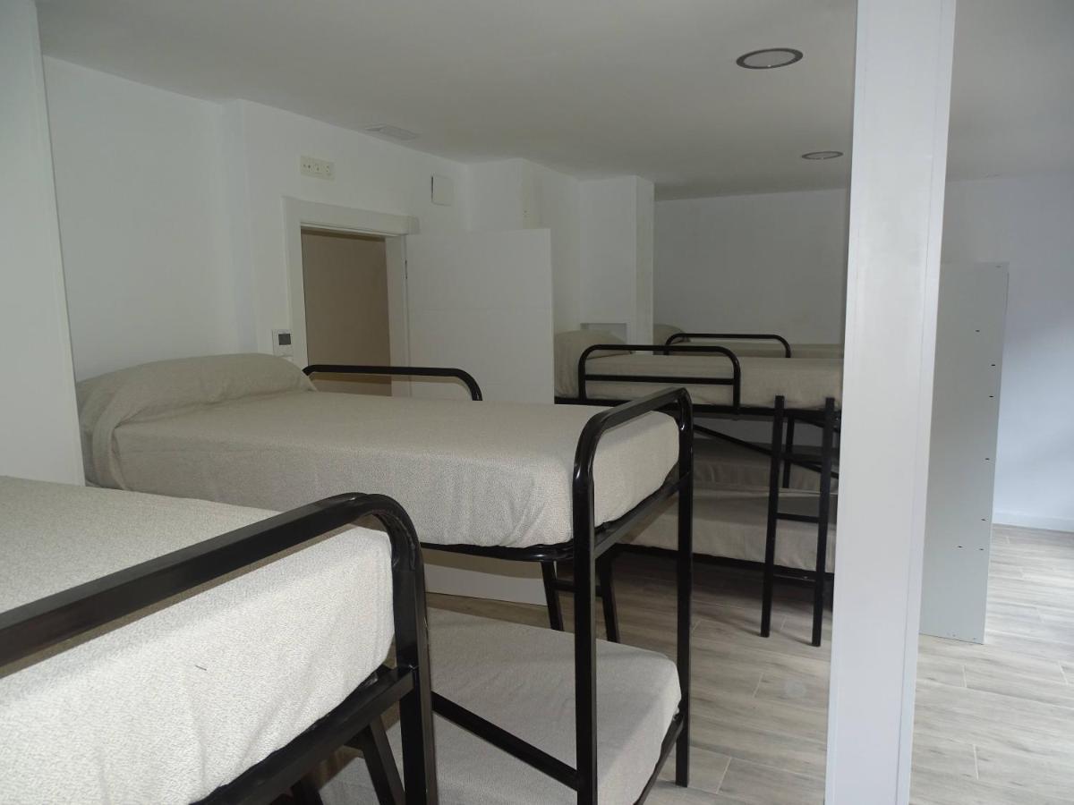Bed 10-Bed Mixed Dormitory Room