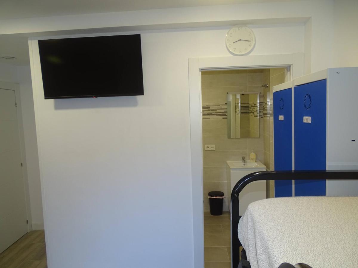 Quadruple Room Private Bathroom