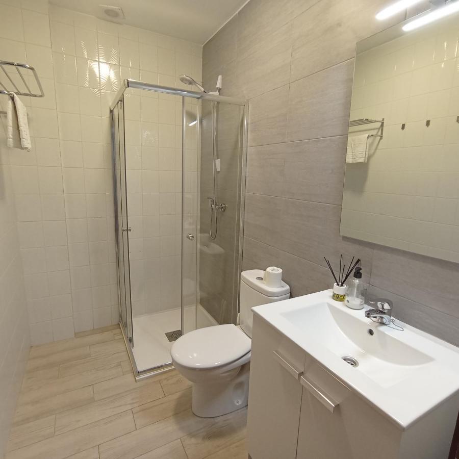 Triple Room Private Bathroom