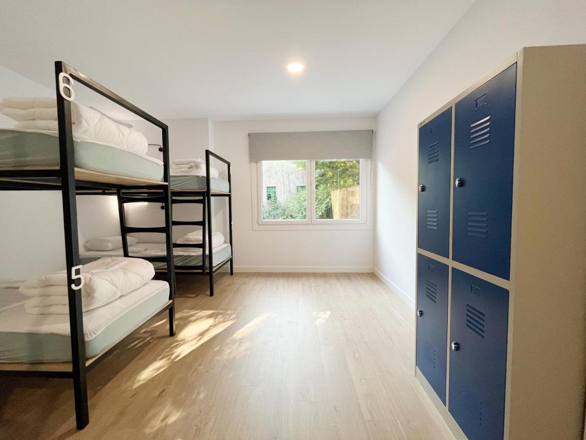Bed 8-Bed Mixed Dormitory Room