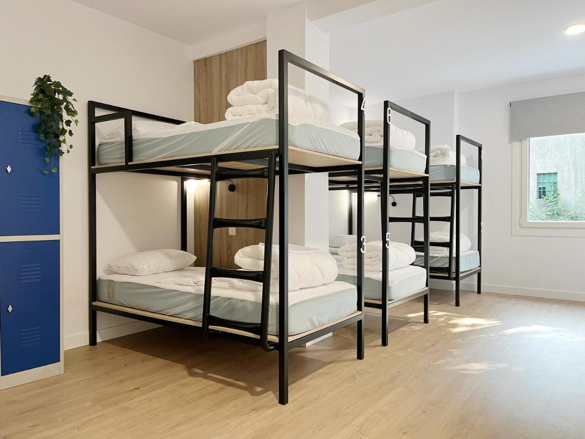 Bed 8-Bed Mixed Dormitory Room