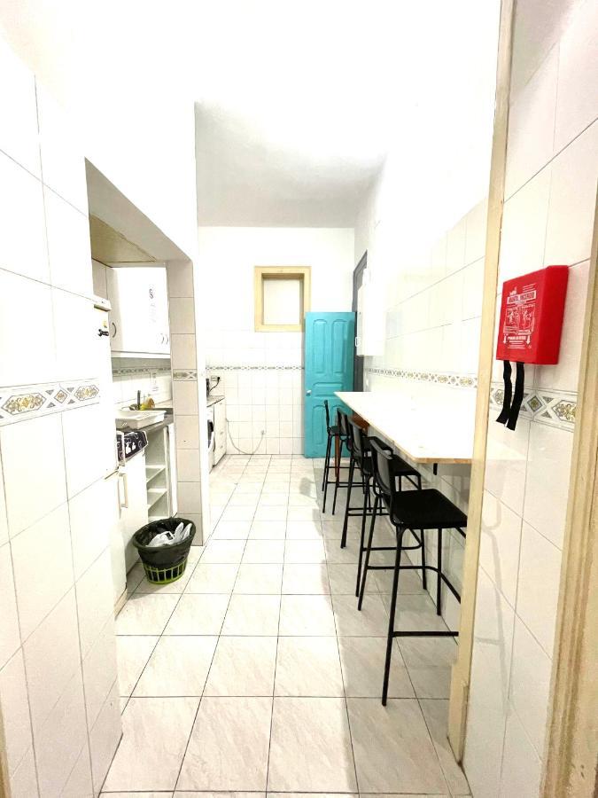 Habitación Triple Económica con baño compartido