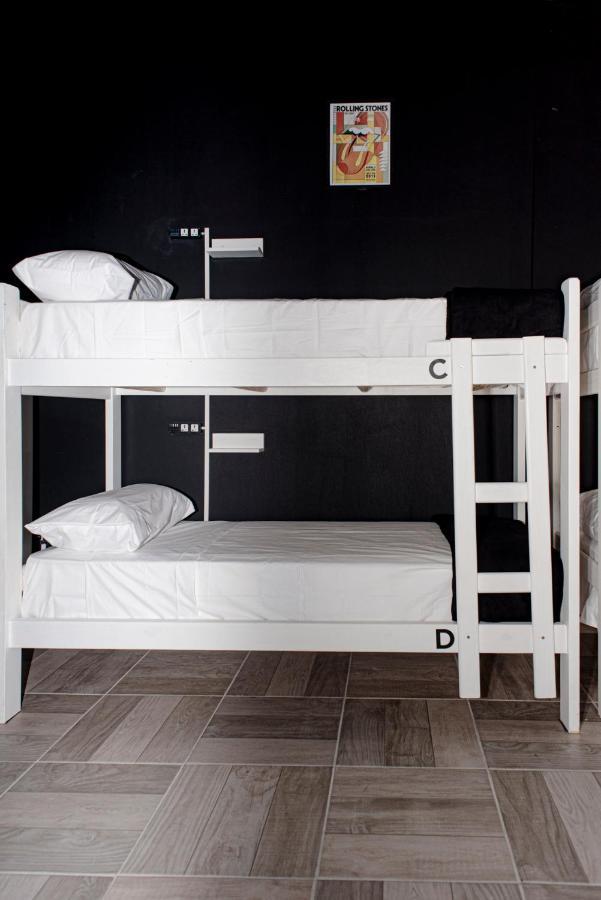 Cama en habitación compartida mixta de 10 camas