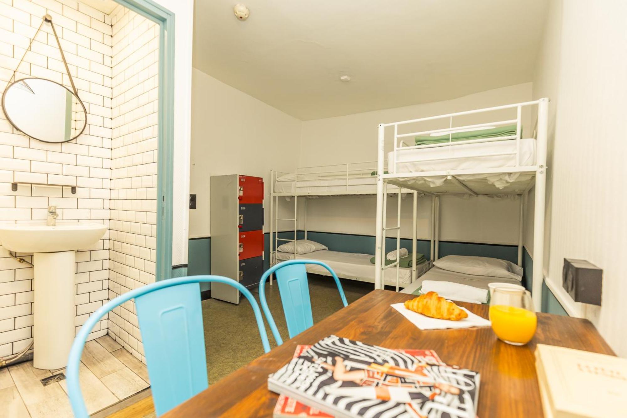 Habitación Cuádruple con ducha privada