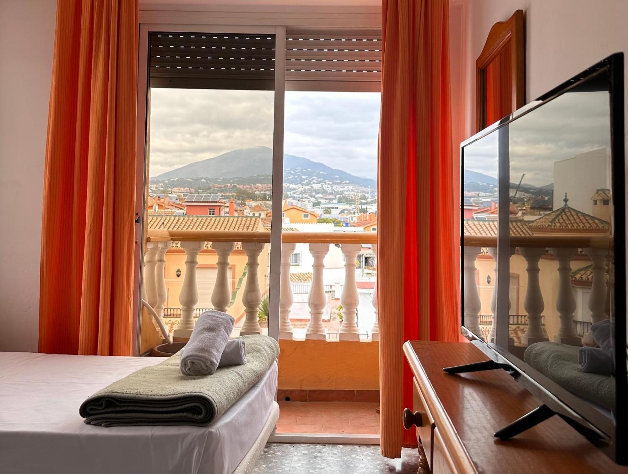 Double Room Private Bathroom
