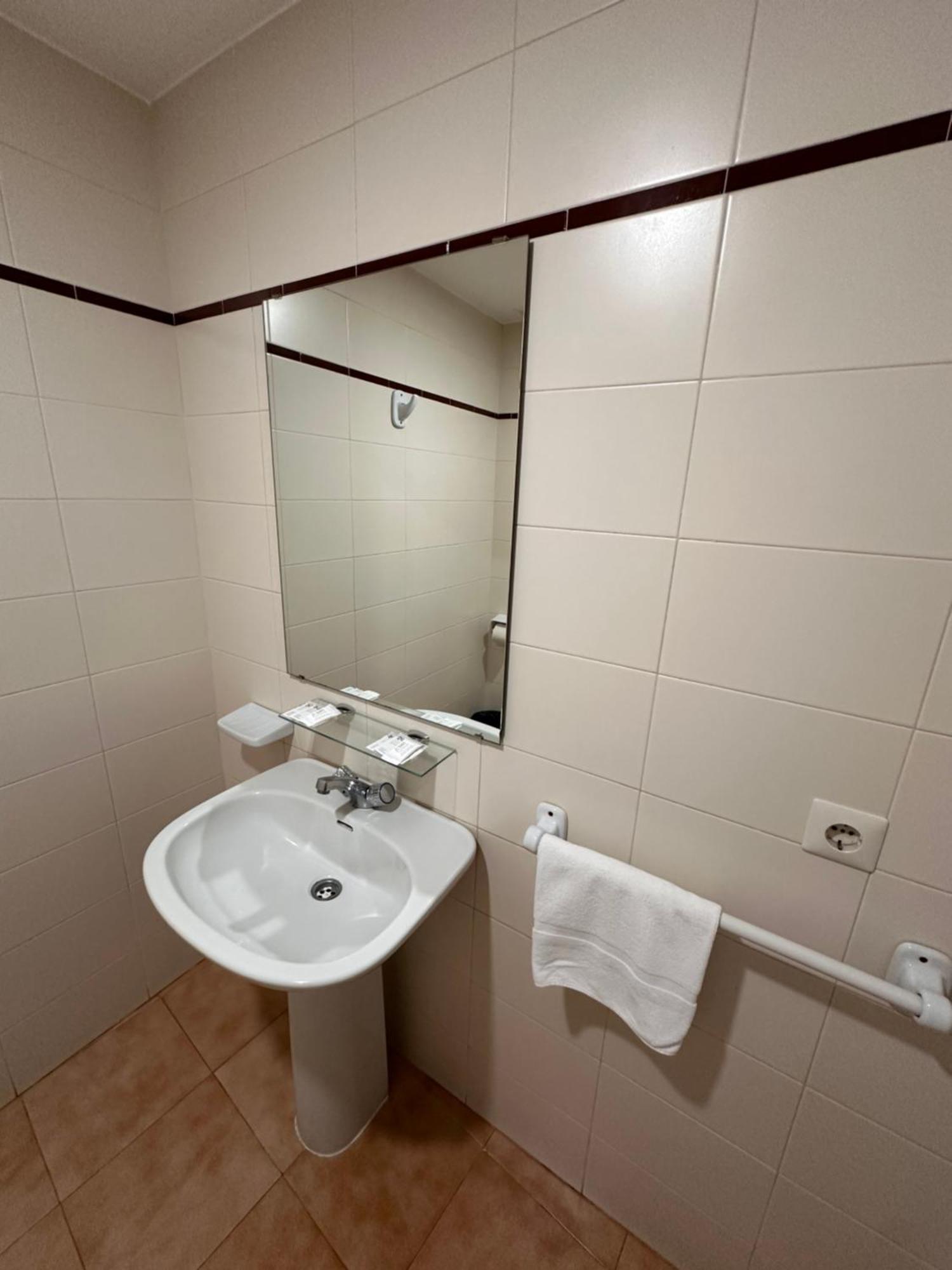 Double Room Private Bathroom