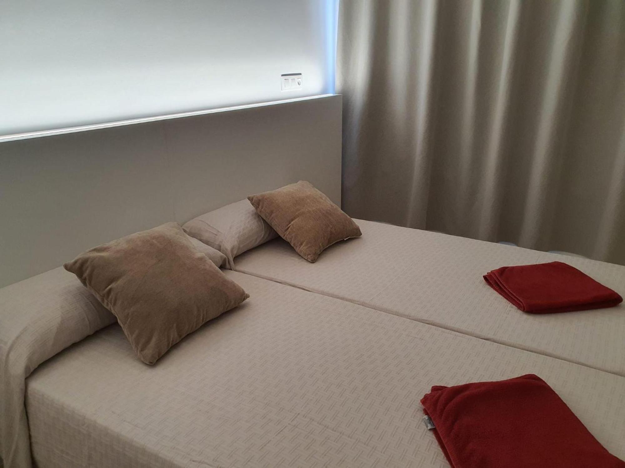 Twin Room Shared Toilet