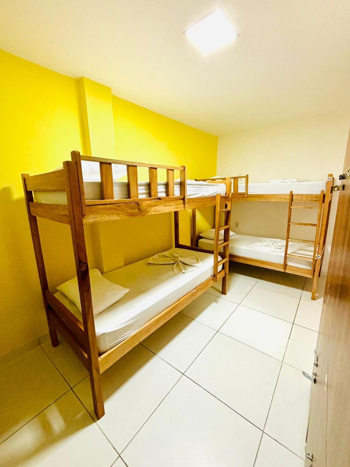 Cama em Dormitório com 6 Camas