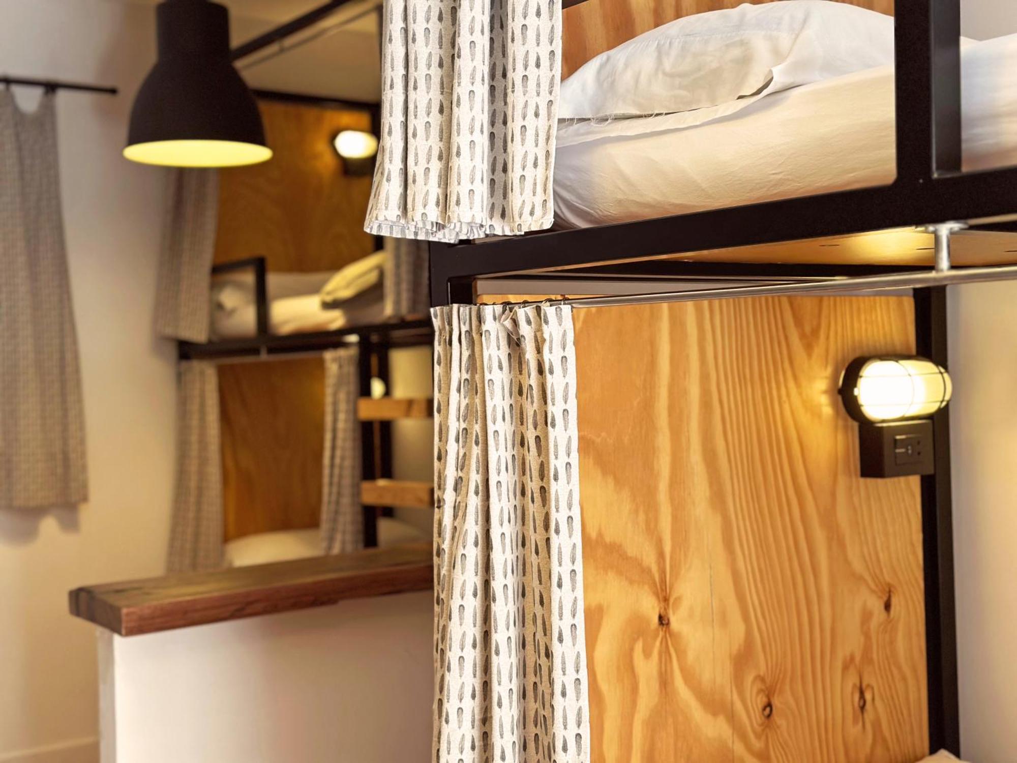 Bed 8-Bed Dormitory Room