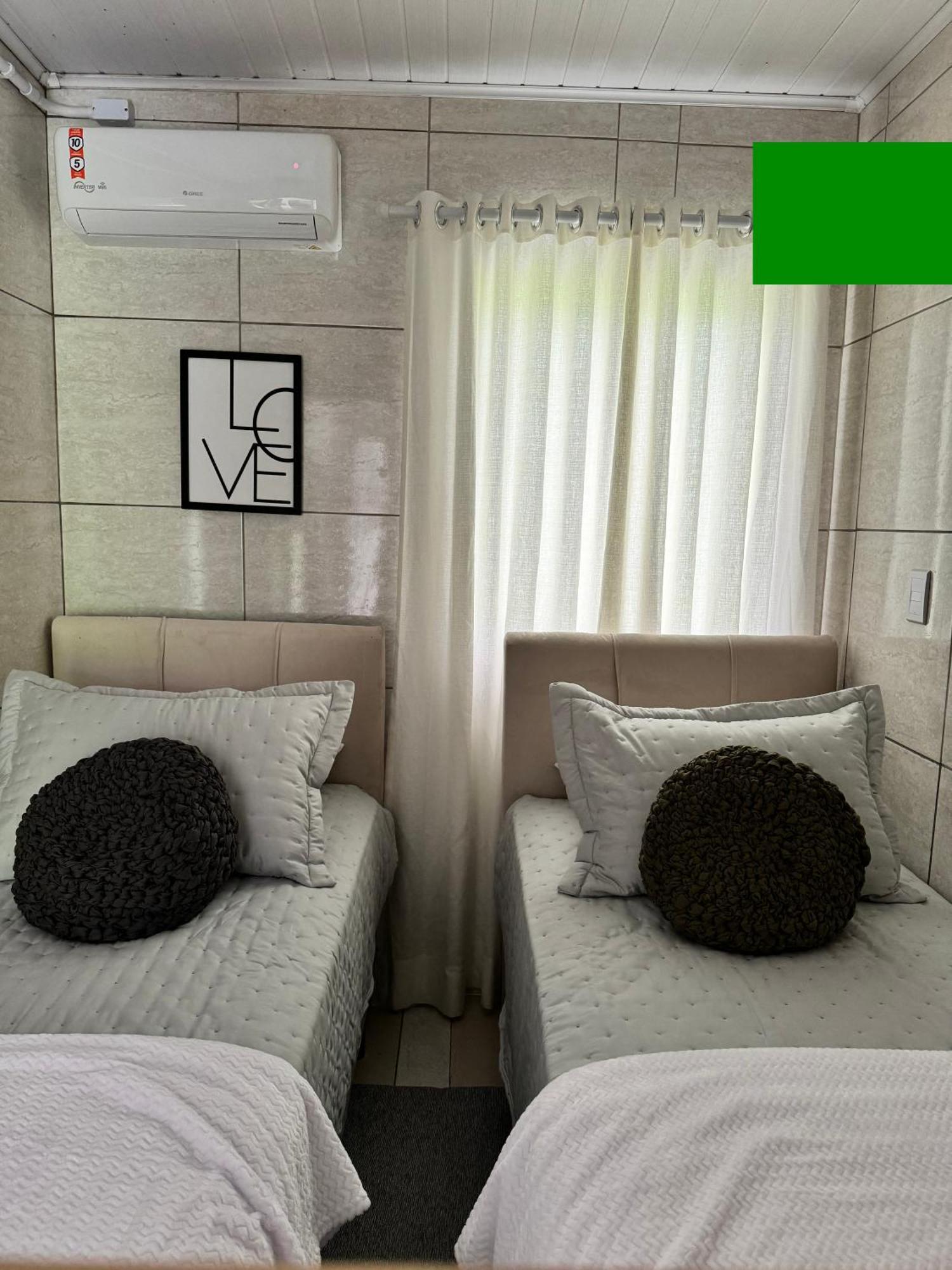 Quarto Duplo