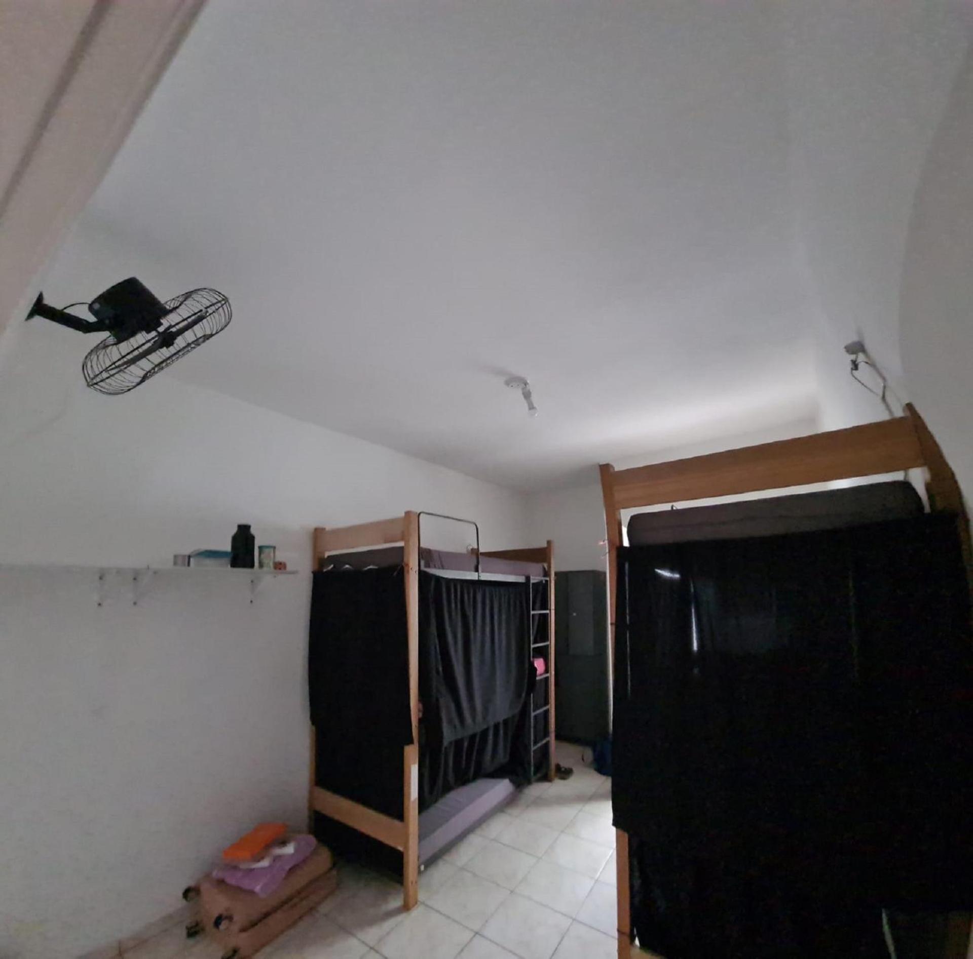 Cama em Dormitório Feminino com 6 Camas