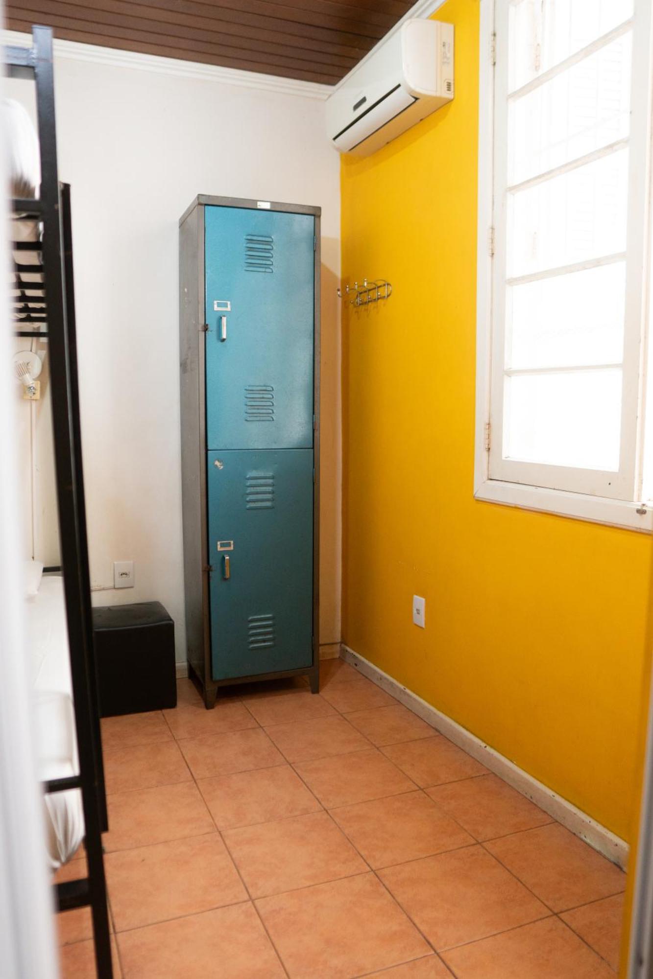 Quarto Duplo com Banheiro Privativo