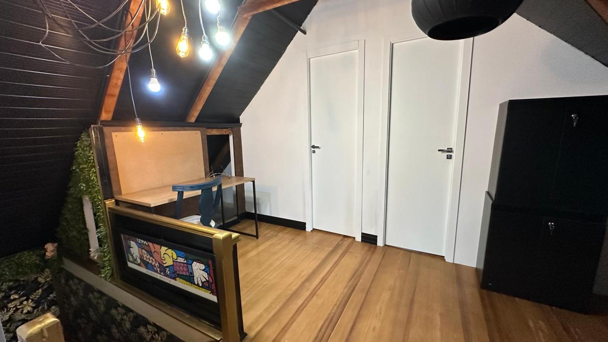 Quarto Duplo