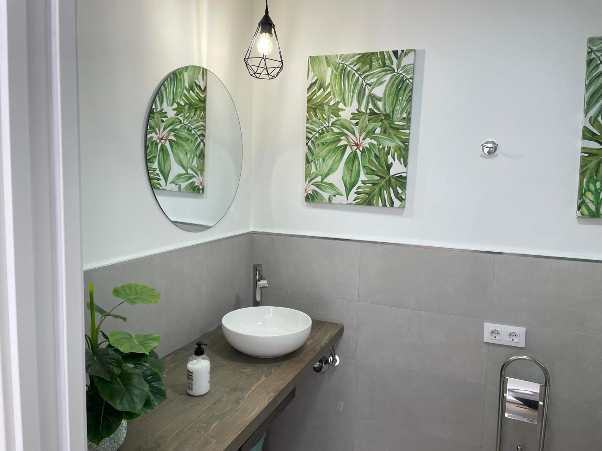 Twin Room Private Bathroom