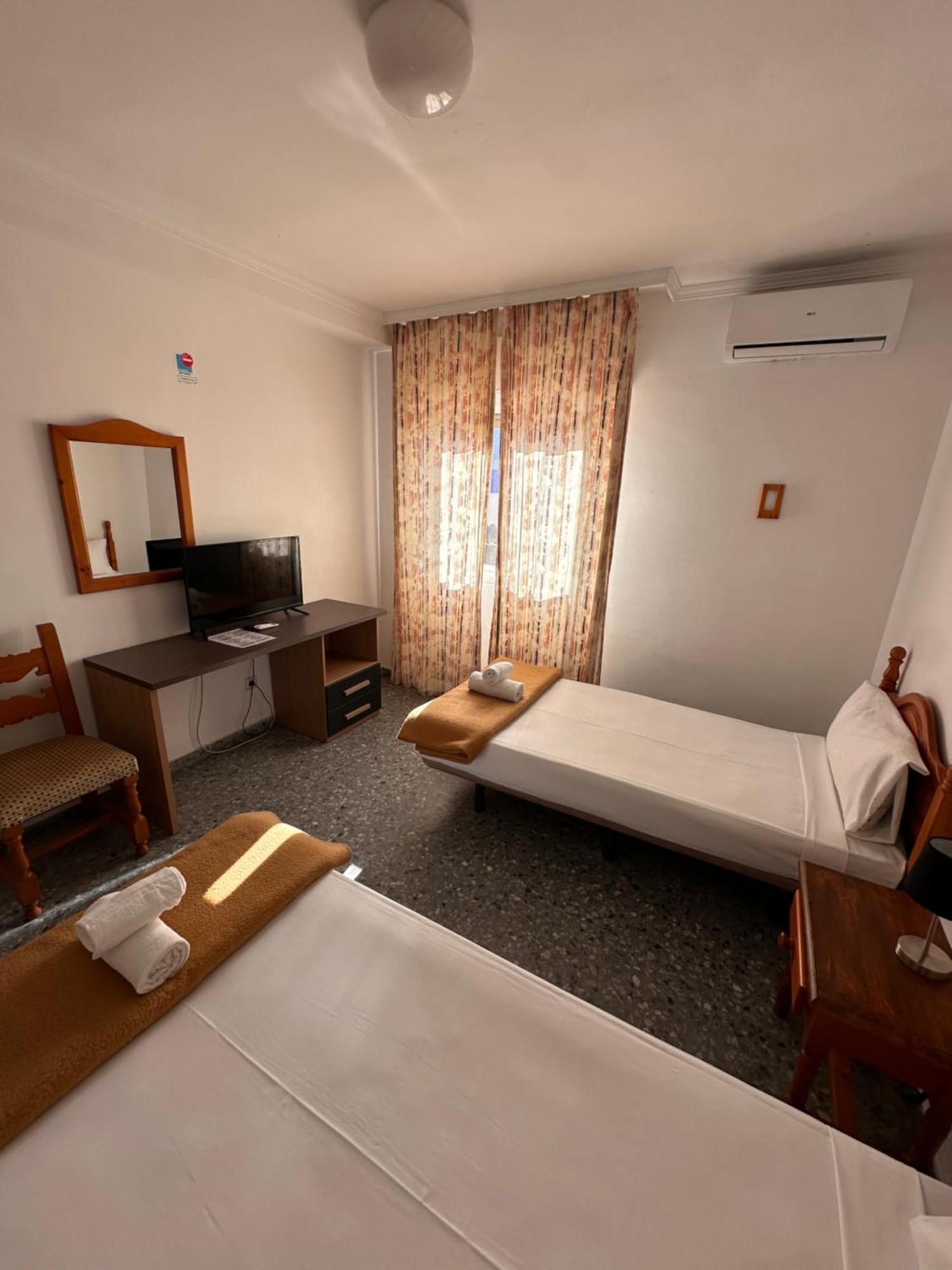 Double Room Private Bathroom