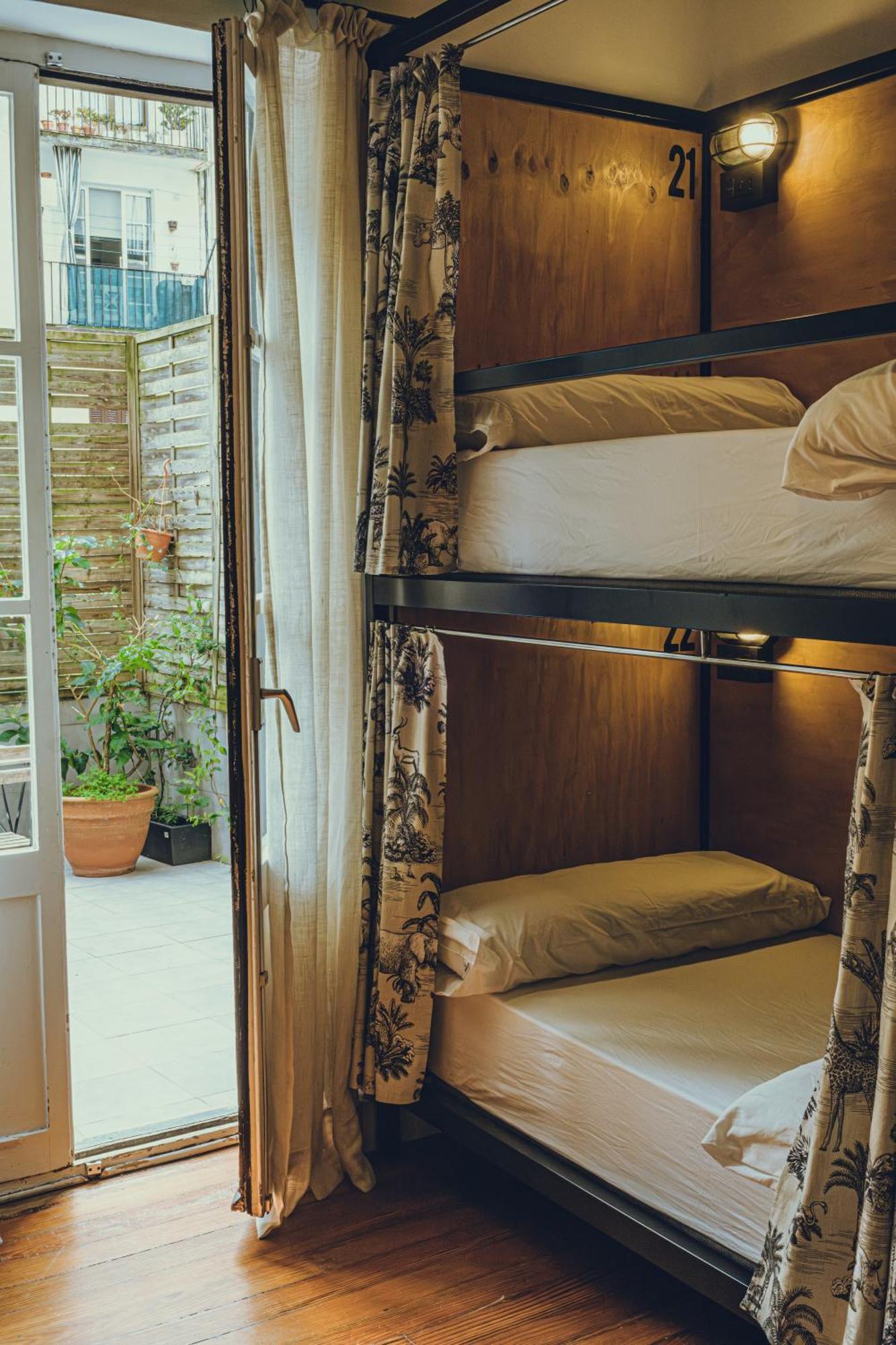 Bed 4-Bed Dormitory Room