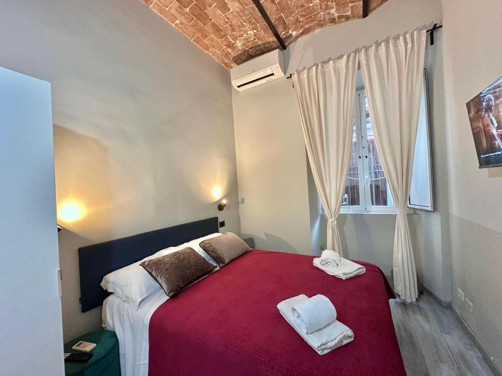 Double Room with Shared Bathroom,1662994935:JPEG