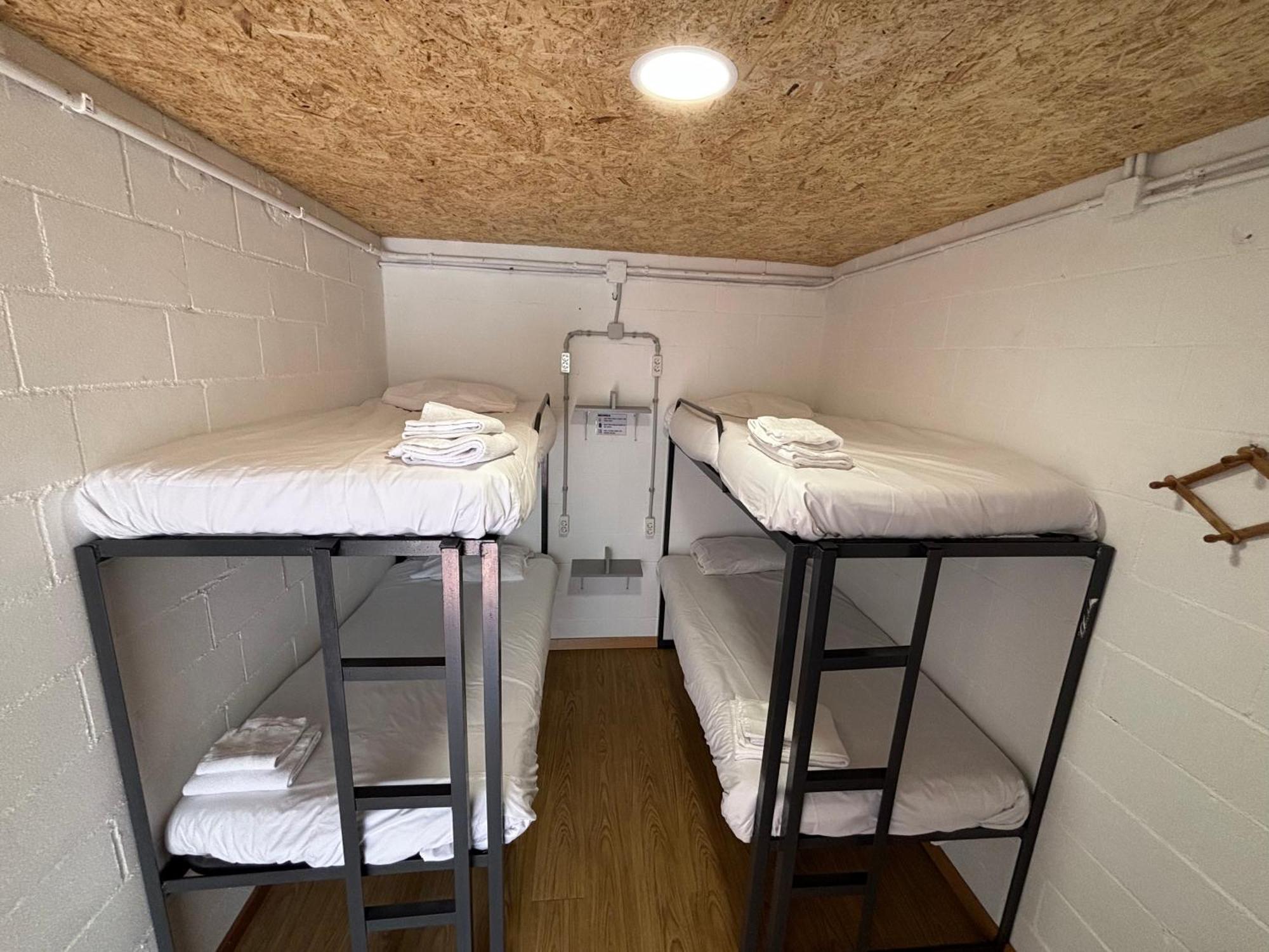 Quadruple Room Private Bathroom