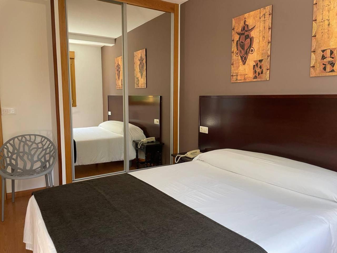 Deluxe Double Room,1697953271:JPEG