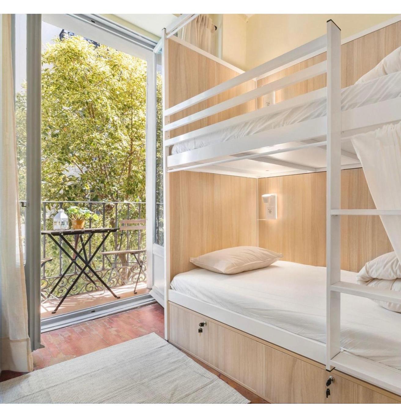 Habitación Compartida Mixta de 8 camas