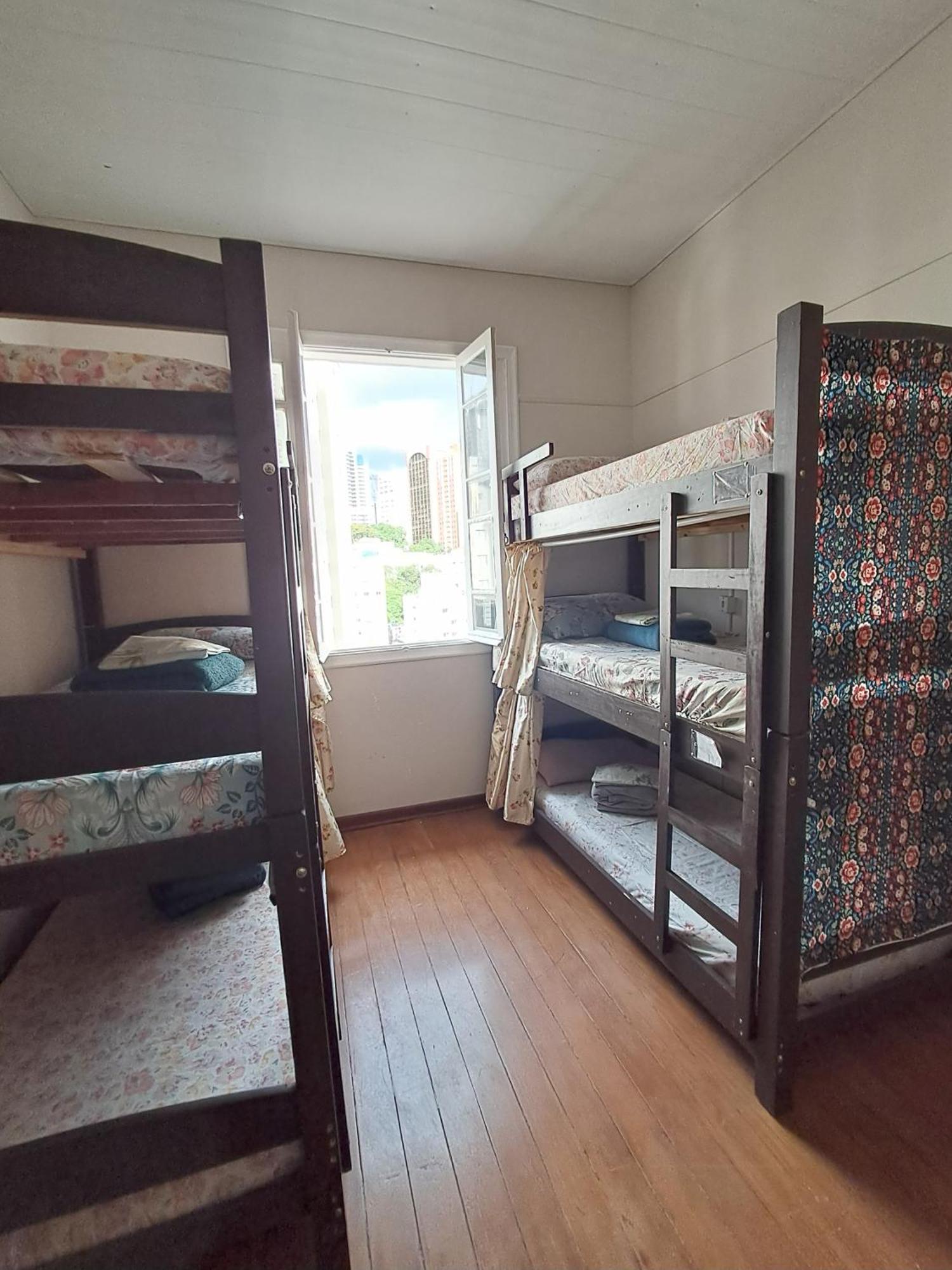 Cama de Solteiro em Dormitório Misto