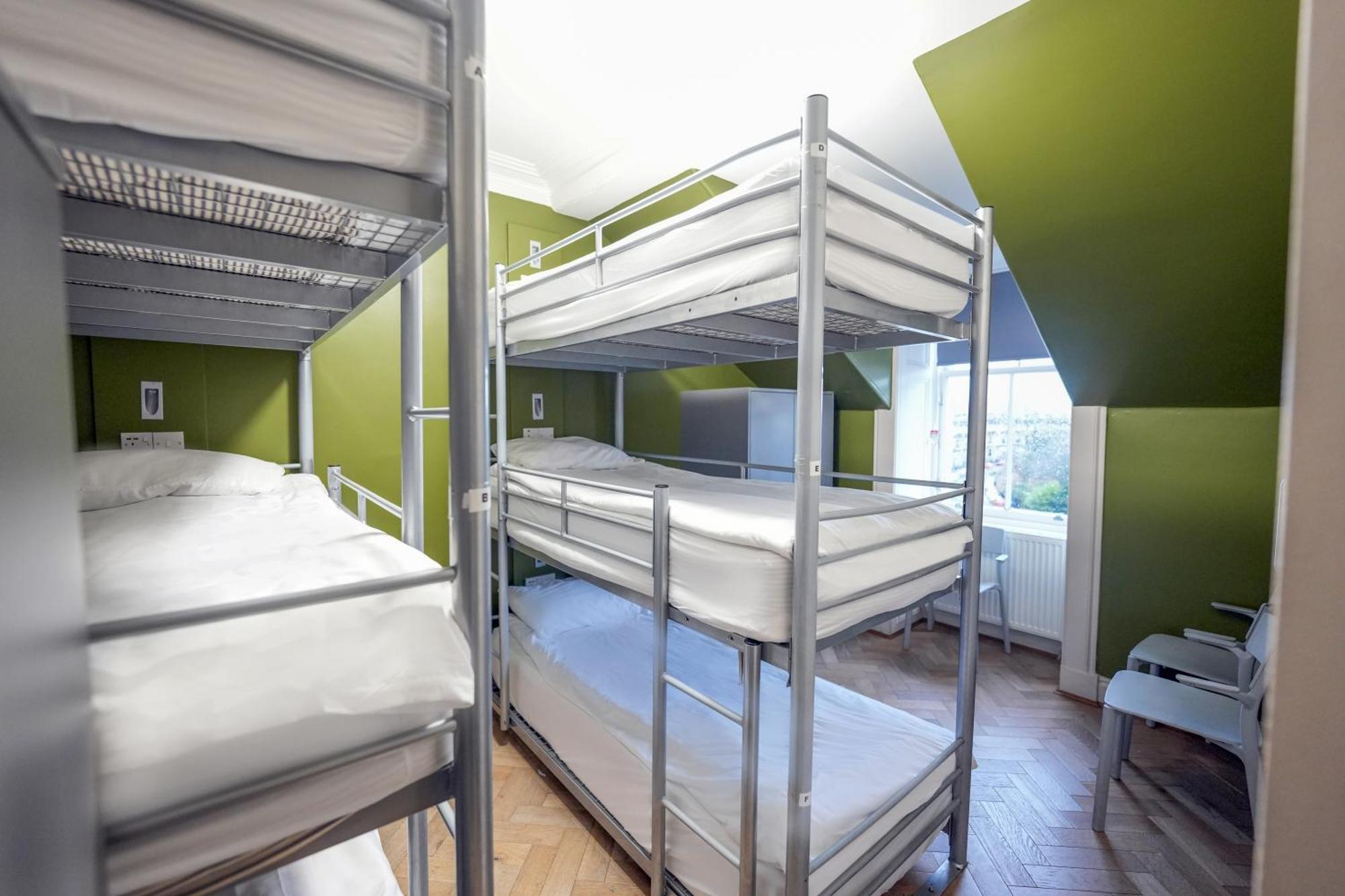 Habitación Compartida Mixta de 6 camas