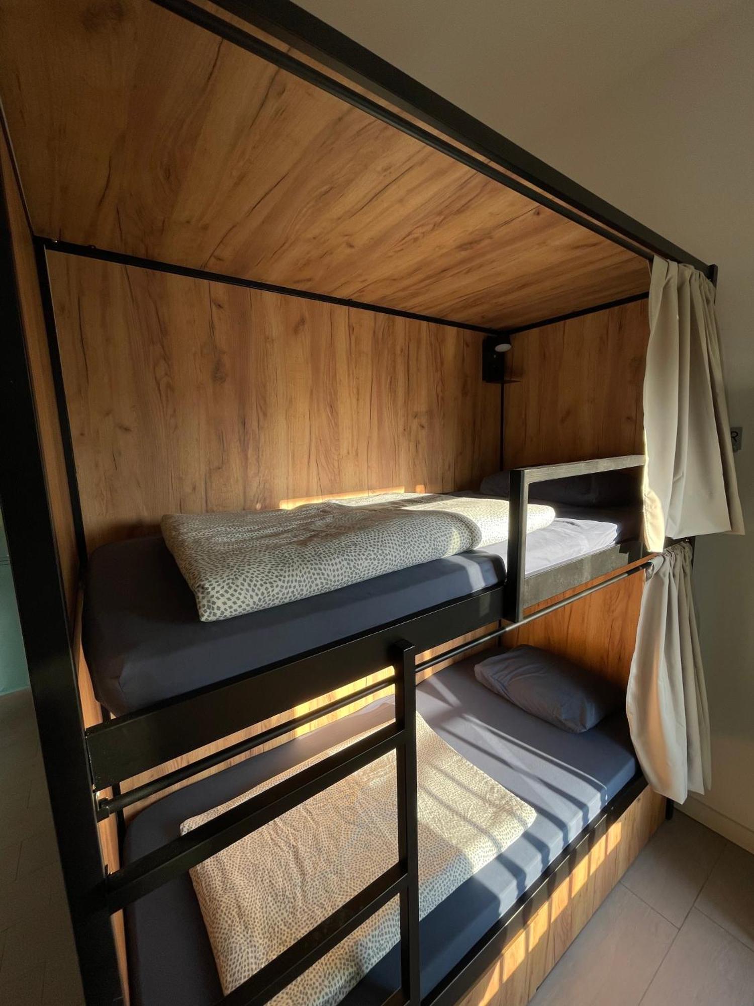 Bed 4-Bed Mixed Dormitory Room
