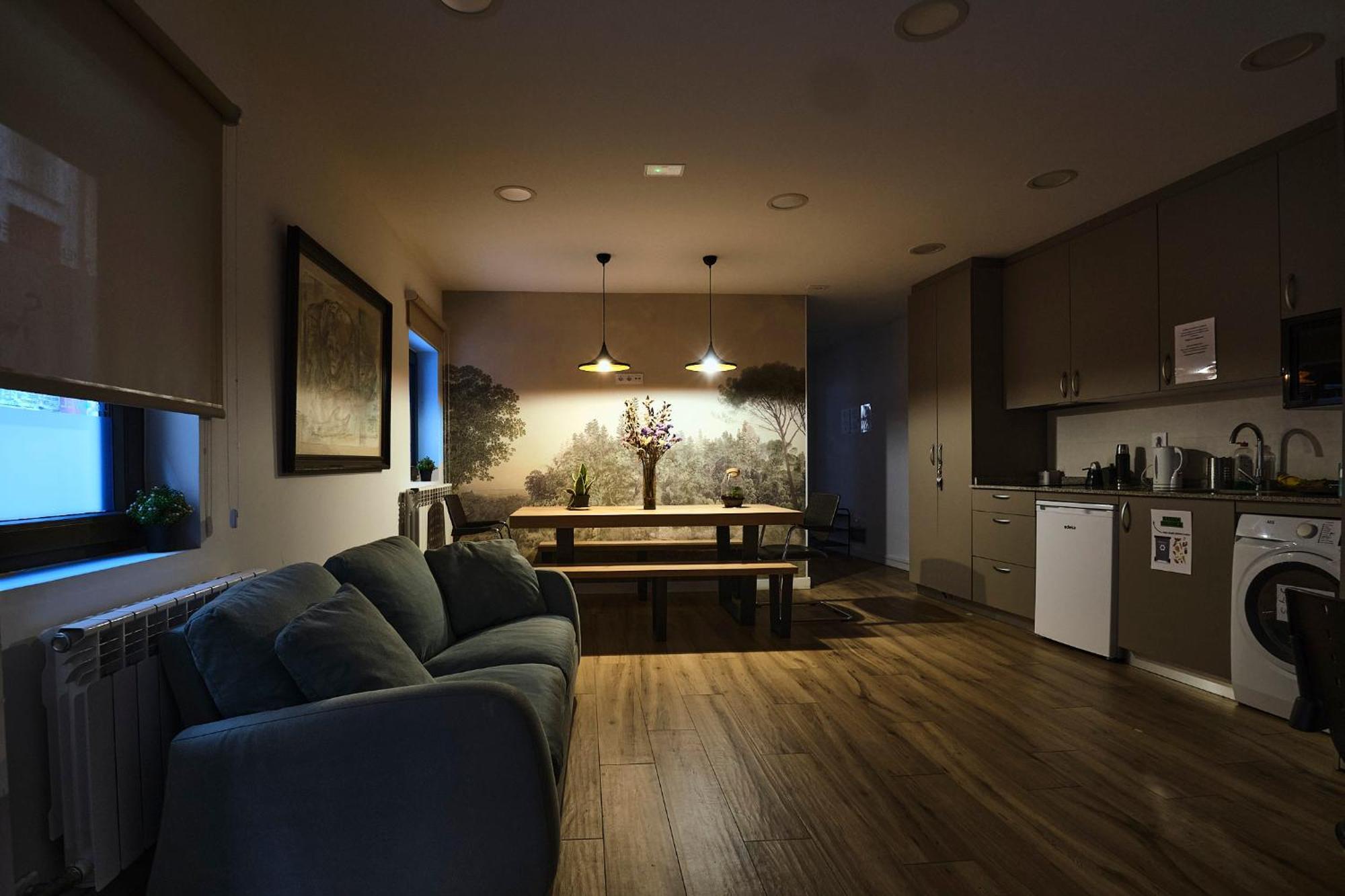 8-Bed Mixed Dormitory Room