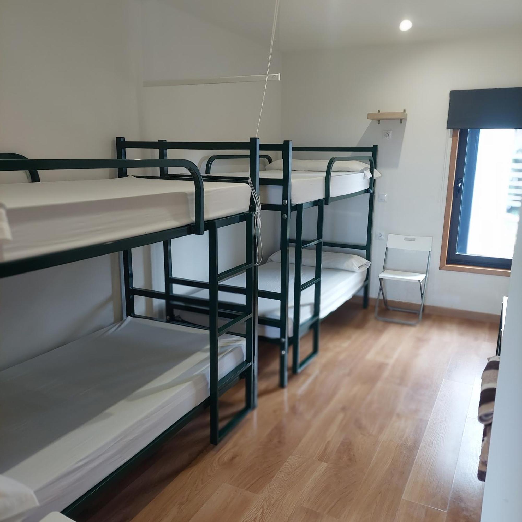 Bed 4-Bed Mixed Dormitory Room