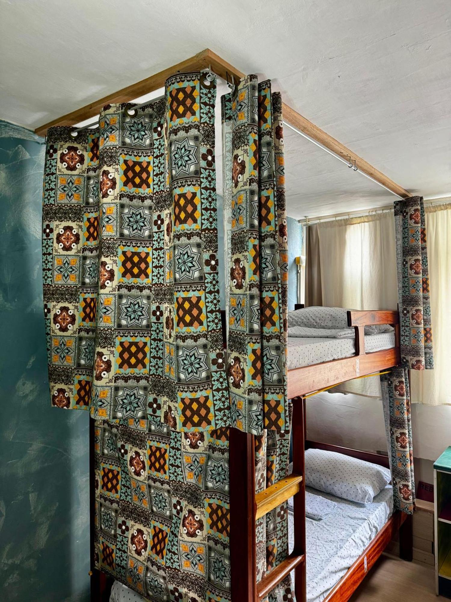 Bed 6-Bed Female Dormitory Room