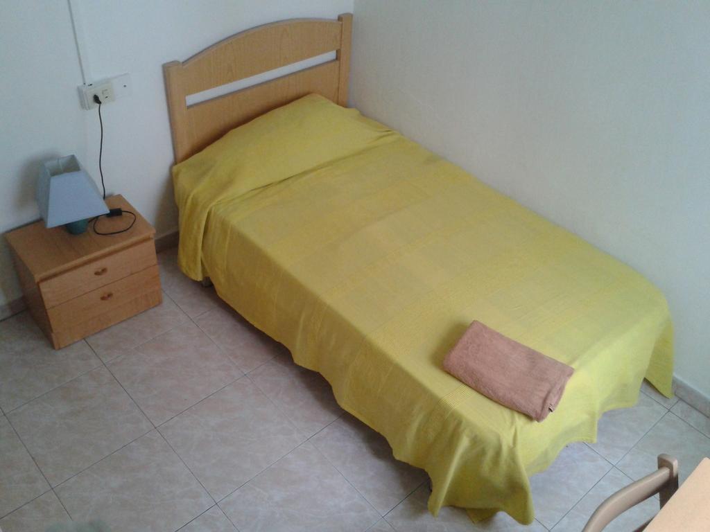 Habitación Individual con baño compartido