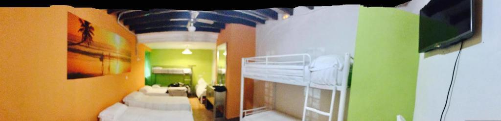 Cama en habitación compartida mixta de 9 camas