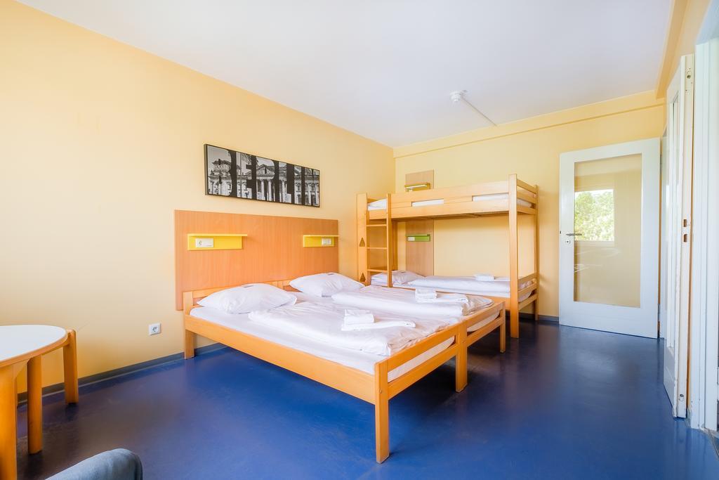 Habitación Familiar (2 adultos + 2 niños menores de 17 años)
