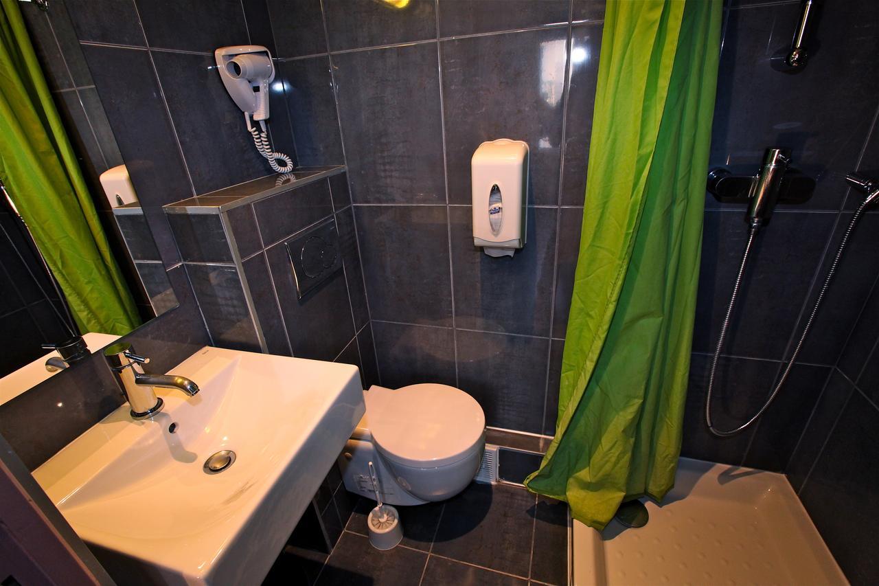 Quarto Duplo