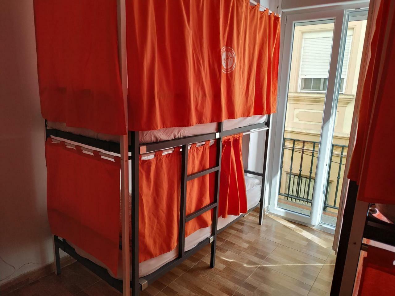 Cama en habitación compartida mixta de 4 camas