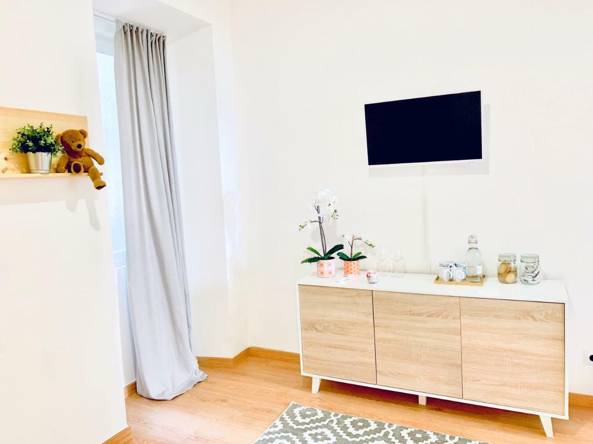 Estudio con cama extragrande