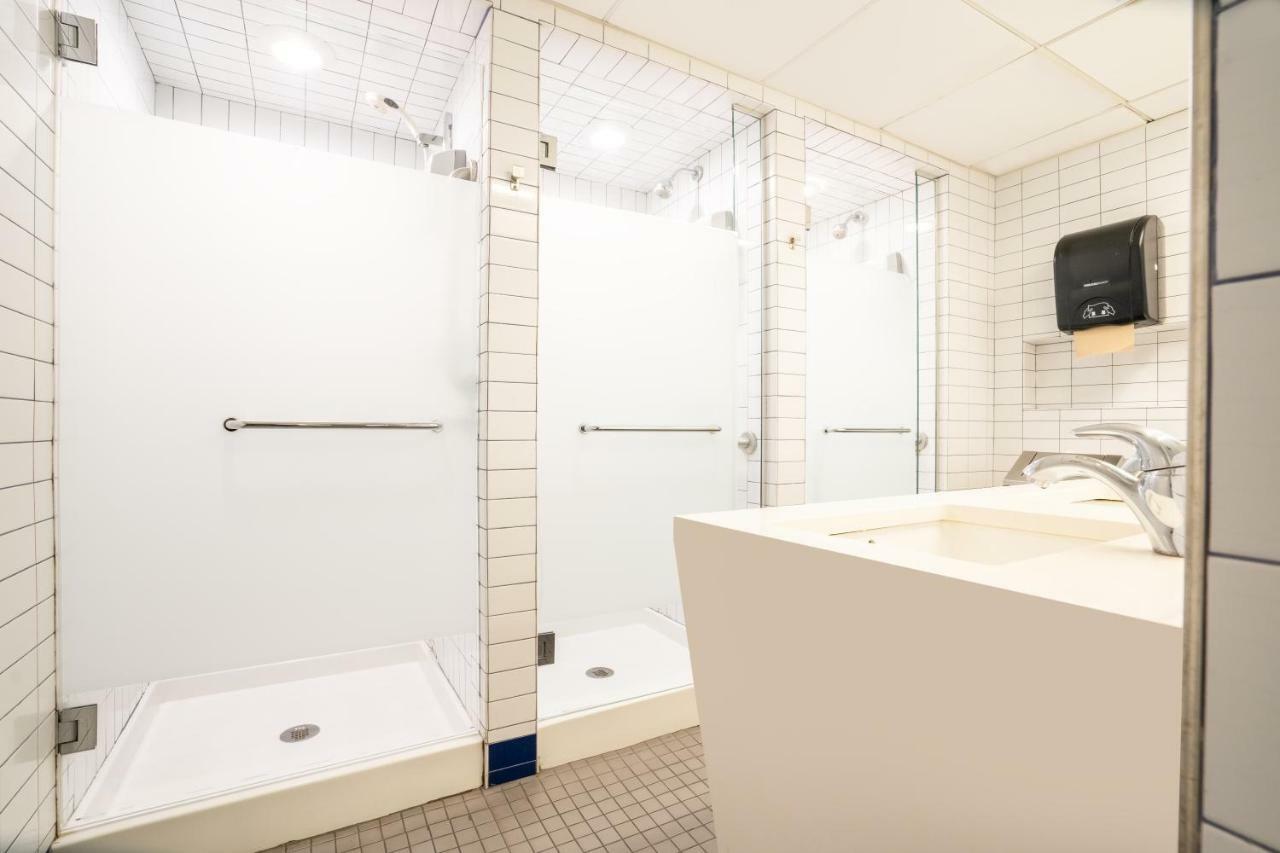 Private Quadruple Room,815662019:JPEG