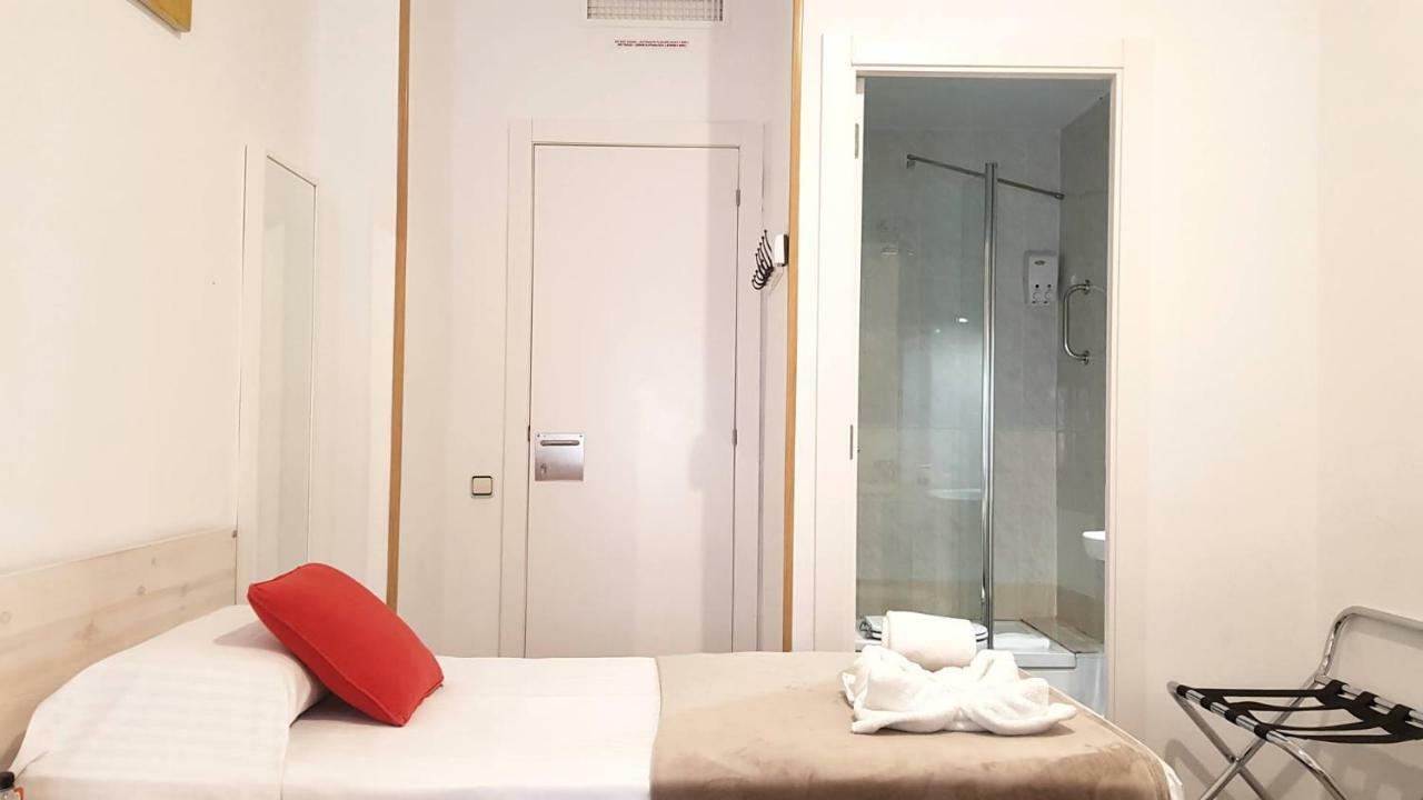 Habitación Doble con baño privado - 2 camas